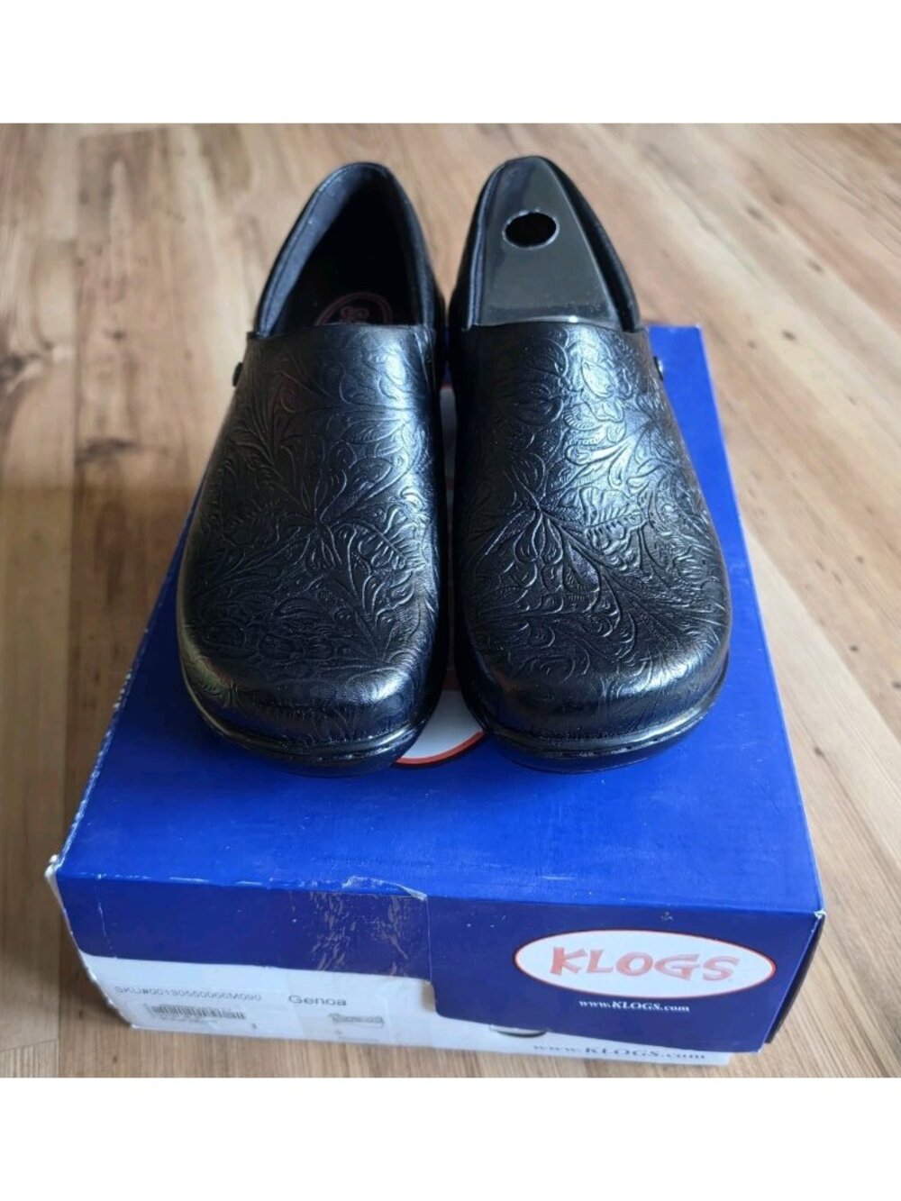 Klogs Footwear Genoa Size 9 Black Tooled Leather Slip On Clogs Mules Comfortable